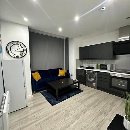 Luxurious 2 Bedroom Flat Beeston Hill Экстерьер фото