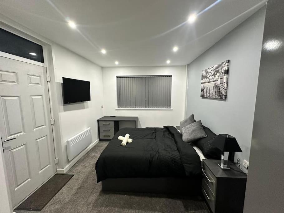 Luxurious 2 Bedroom Flat Beeston Hill Экстерьер фото